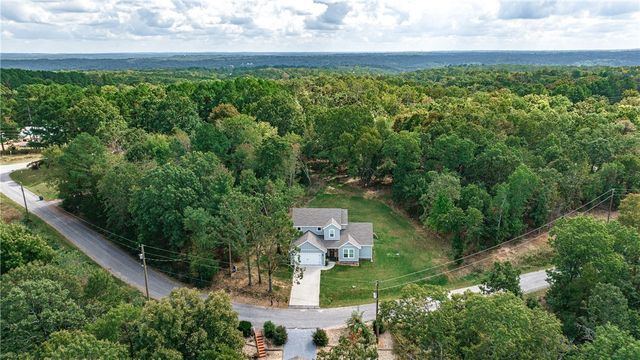 8 Boswell Circle, Bella Vista, AR 72715