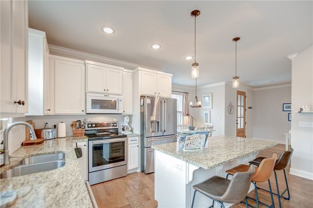 8 Boswell Circle, Bella Vista, AR 72715