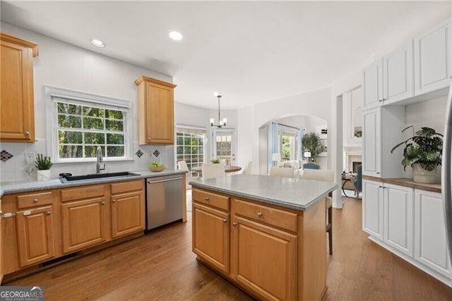 314 Ivy Glen Circle, Avondale Estates, GA 30002
