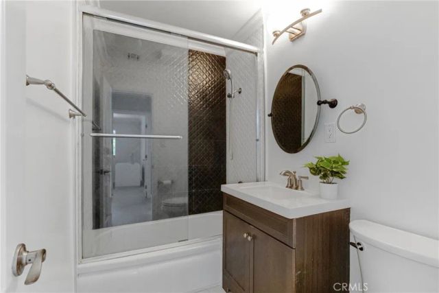 6823 Matilija, Van Nuys, CA 91405