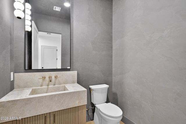 2901 E PIERSON Street, Phoenix, AZ 85016