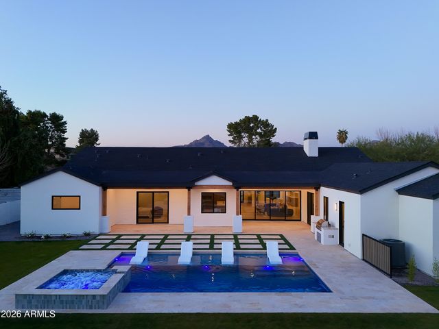 2901 E PIERSON Street, Phoenix, AZ 85016