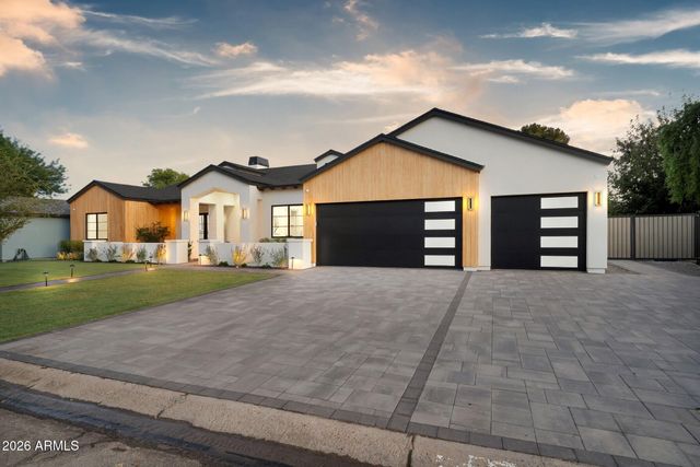 2901 E PIERSON Street, Phoenix, AZ 85016
