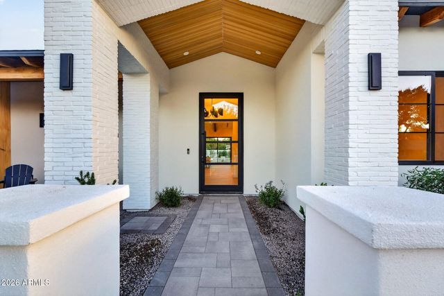 2901 E PIERSON Street, Phoenix, AZ 85016