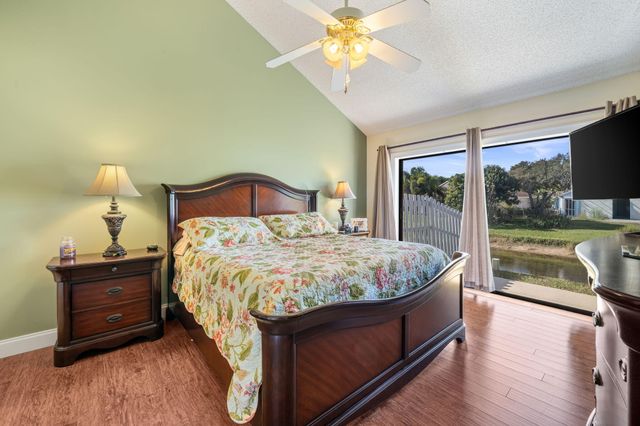 3874 Circle Lake Drive, West Palm Beach, FL 33417