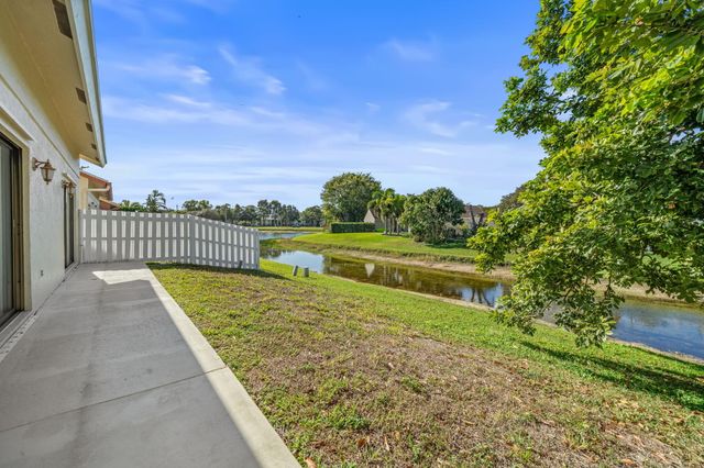 3874 Circle Lake Drive, West Palm Beach, FL 33417