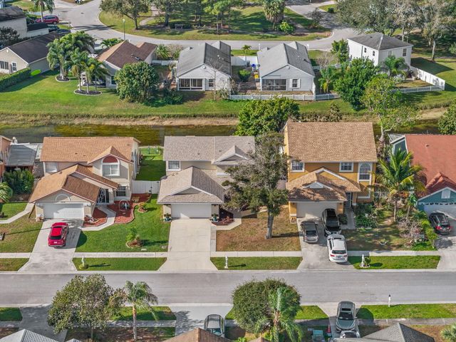 3874 Circle Lake Drive, West Palm Beach, FL 33417