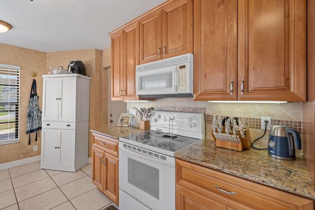 3874 Circle Lake Drive, West Palm Beach, FL 33417