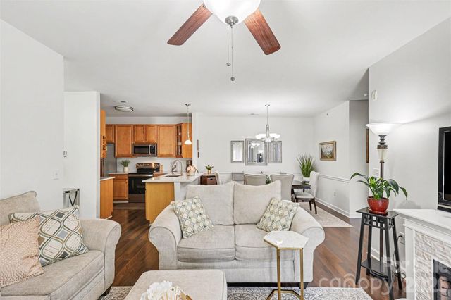 11855 Ridgeway Park Drive, Charlotte, NC 28277