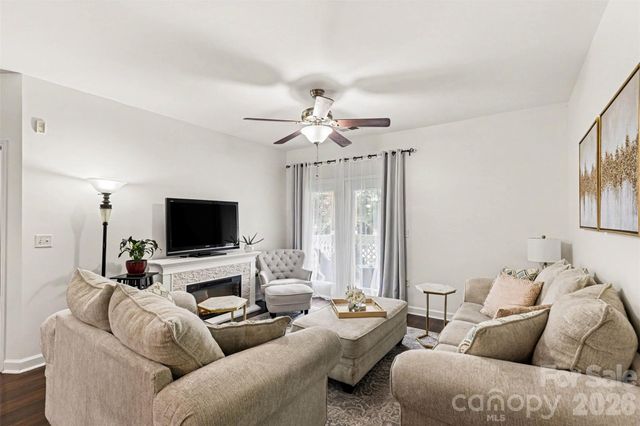 11855 Ridgeway Park Drive, Charlotte, NC 28277