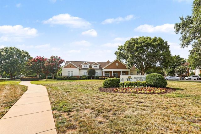 11855 Ridgeway Park Drive, Charlotte, NC 28277