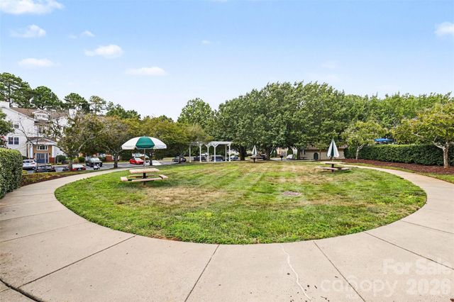 11855 Ridgeway Park Drive, Charlotte, NC 28277
