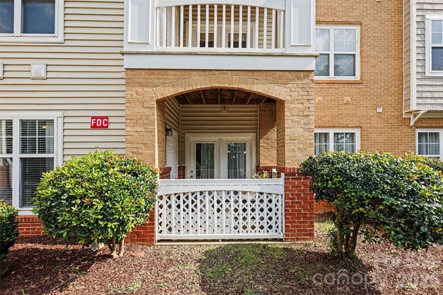11855 Ridgeway Park Drive, Charlotte, NC 28277