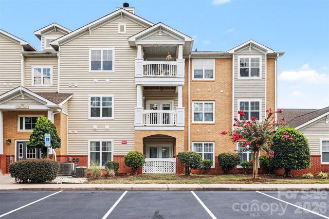 11855 Ridgeway Park Drive, Charlotte, NC 28277