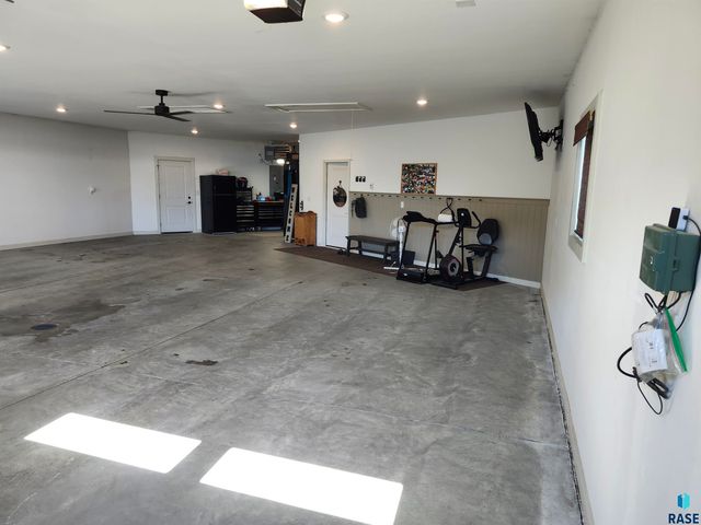 116 Drake Cir Circle, Yankton, SD 57078