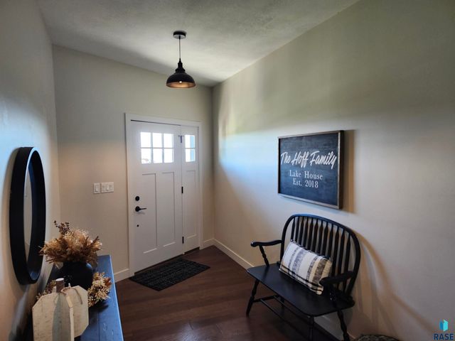 116 Drake Cir Circle, Yankton, SD 57078