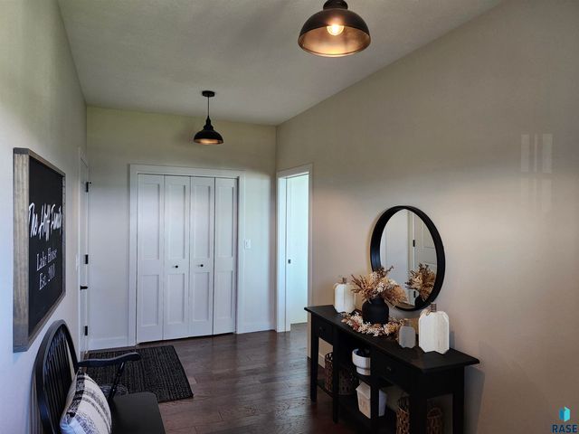 116 Drake Cir Circle, Yankton, SD 57078