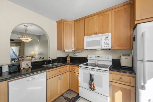 10158 CAREFREE DR, Santee, CA 92071