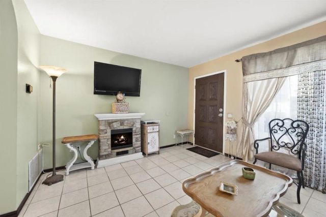 10158 CAREFREE DR, Santee, CA 92071