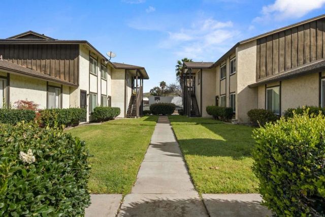 10158 CAREFREE DR, Santee, CA 92071