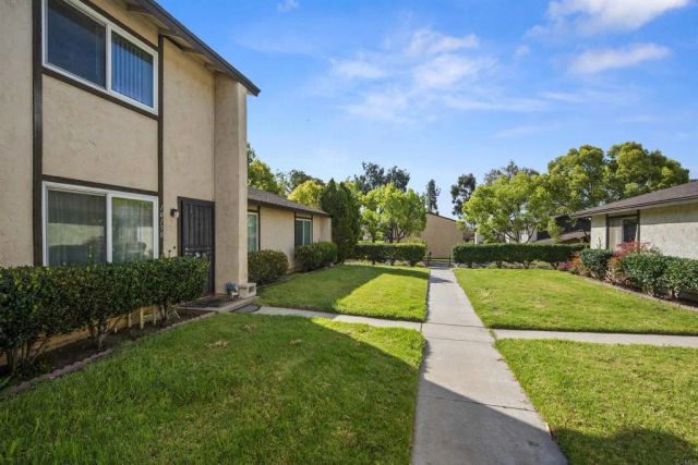10158 CAREFREE DR, Santee, CA 92071