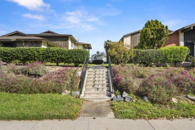 10158 CAREFREE DR, Santee, CA 92071