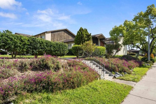 10158 CAREFREE DR, Santee, CA 92071