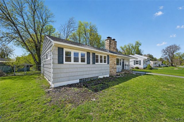 608 Forest Drive, Cicero, NY 13212