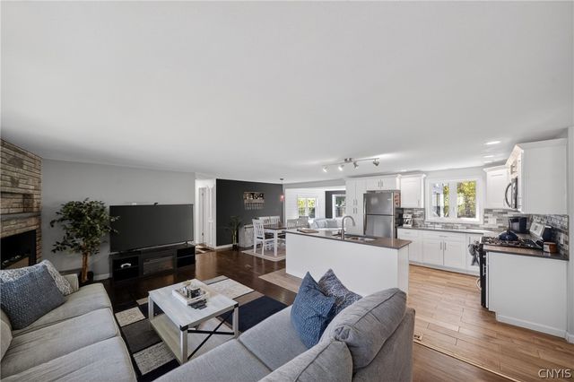 608 Forest Drive, Cicero, NY 13212