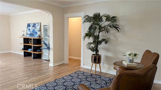 3854 Arlington Avenue, Los Angeles, CA 90008