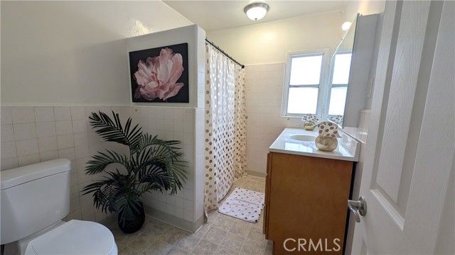 3854 Arlington Avenue, Los Angeles, CA 90008