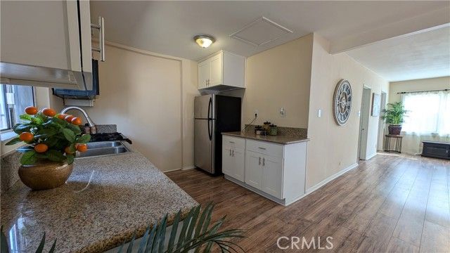 3854 Arlington Avenue, Los Angeles, CA 90008