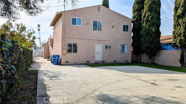 3854 Arlington Avenue, Los Angeles, CA 90008