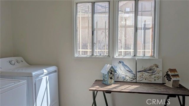 3854 Arlington Avenue, Los Angeles, CA 90008