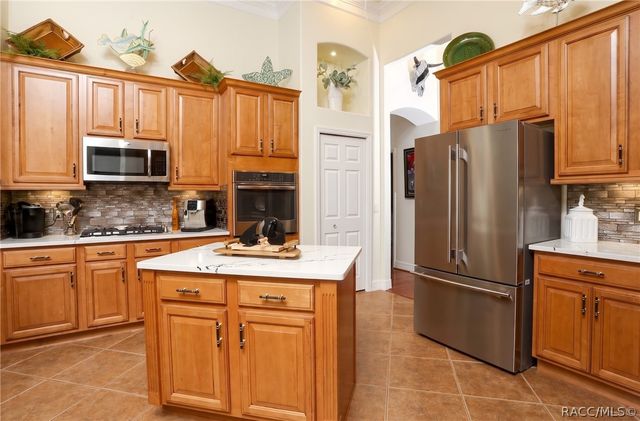 2320 N Hickory Glen Point, Hernando, FL 34442