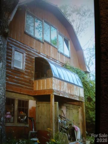 705 Doc Howell Road, Spruce Pine, NC 28777