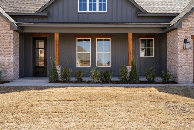 3353 Sagebrush Place, Yukon, OK 73099