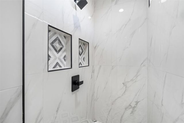 3353 Sagebrush Place, Yukon, OK 73099