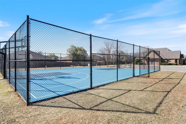 3353 Sagebrush Place, Yukon, OK 73099