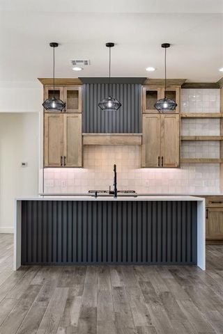 3353 Sagebrush Place, Yukon, OK 73099