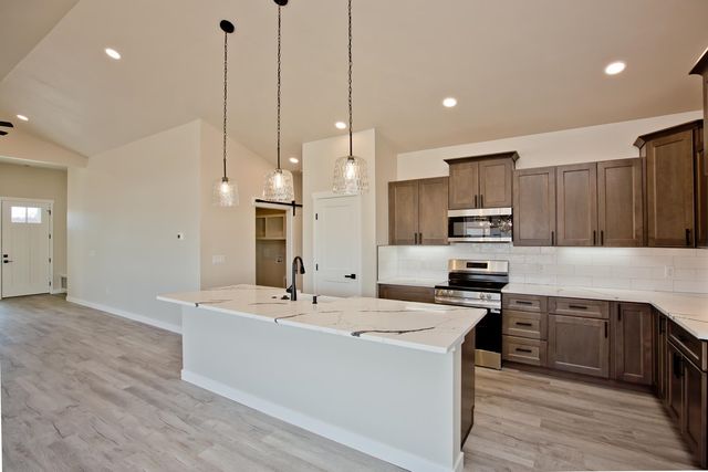 2874 Rock Creek Drive, Grand Junction, CO 81503