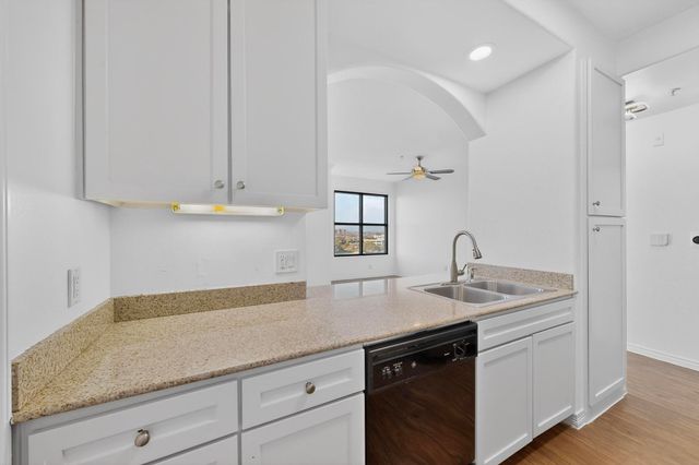 330 Las Colinas Boulevard E 1112, Irving, TX 75039