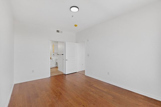 330 Las Colinas Boulevard E 1112, Irving, TX 75039