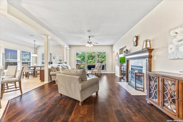 25018 Shuman Crk, San Antonio, TX 78255