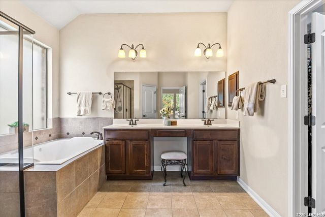 25018 Shuman Crk, San Antonio, TX 78255