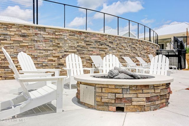 3763 Old Sand Mine Drive, Wilmington, NC 28412