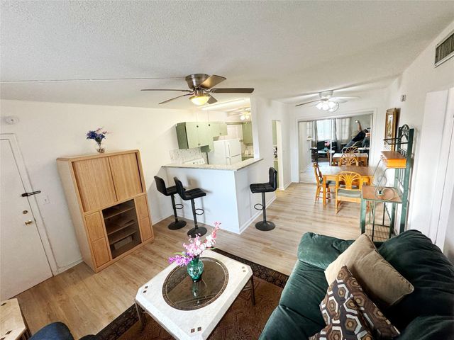 310 S Cypress Rd 729, Pompano Beach, FL 33060