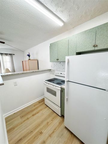 310 S Cypress Rd 729, Pompano Beach, FL 33060