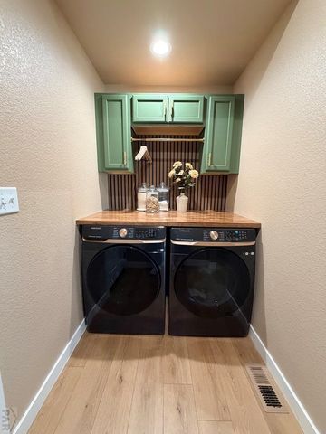 1285 E De La Vista Court, Pueblo West, CO 81007