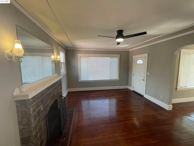 2445 66th AVE, Oakland, CA 94605